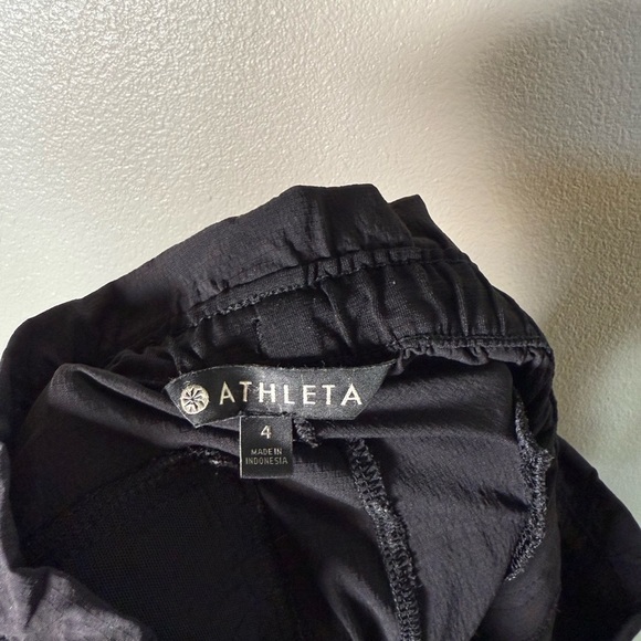 Athleta Trekkie Paper Bag Black Pant 4 - Picture 9 of 10